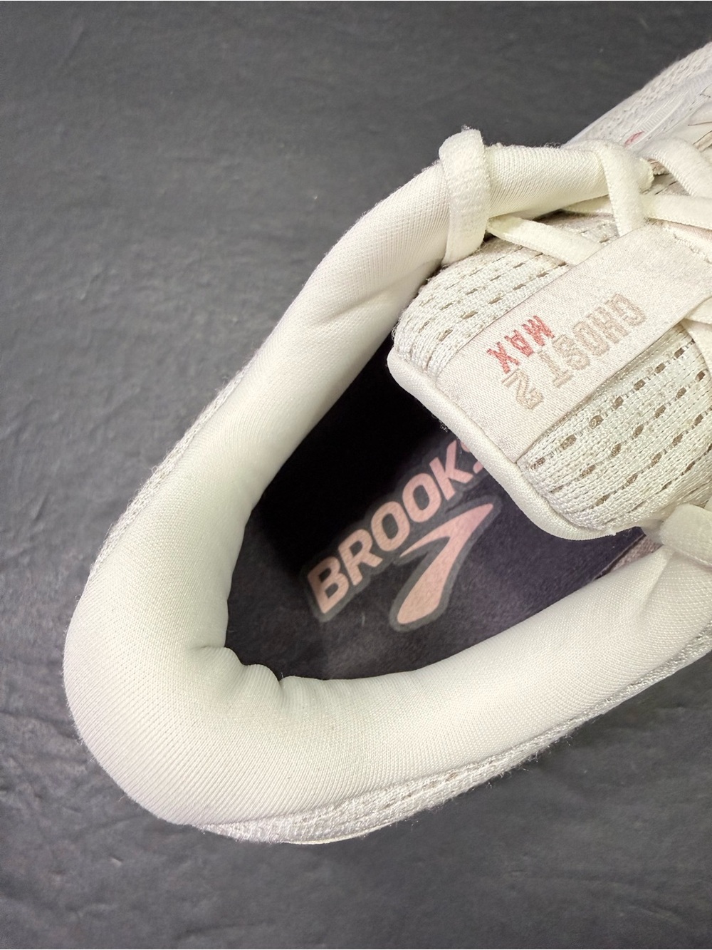 Brooks Ghost Max 2 Women’s Cream Pink Running Walking Sneakers Size-10( D-Wide) - Picture 8 of 10